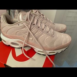 Women’s Nike Air Max Plus